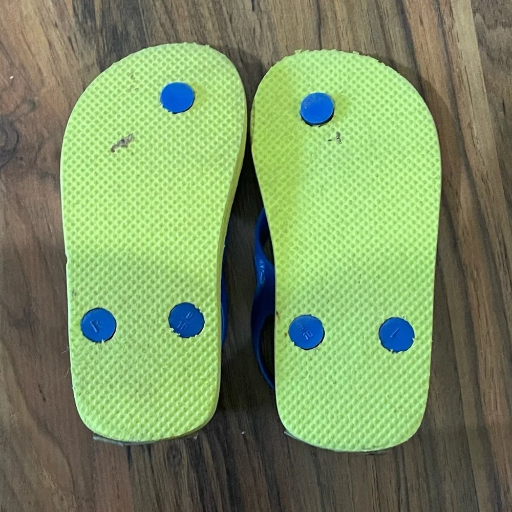 UNBRANDED Toddler 🩴 Flip Flops Size:9/10 Excellent Used Condition/Do a Bundle